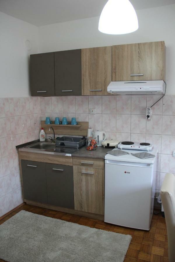 Apartman Kej Pirot Exterior foto